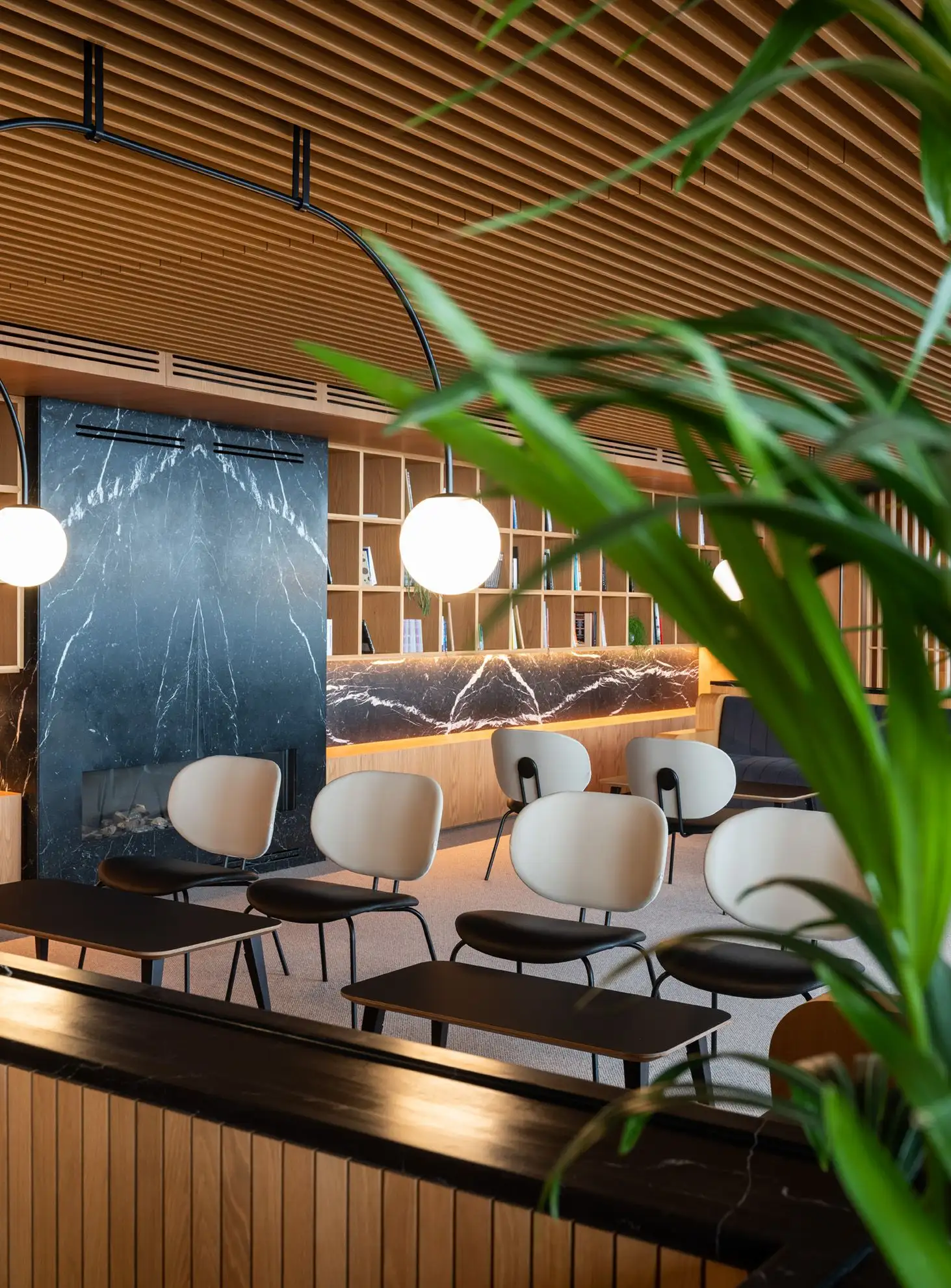 Circulaire Hari Lounge zonder armleuning - Thumbnail 4